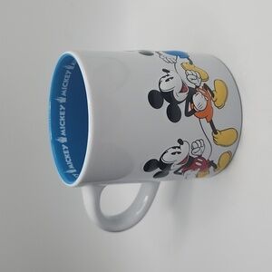 DISNEY PARKS MICKEY MOUSE EMBOSSED MUG CASTLE SILOUETTE